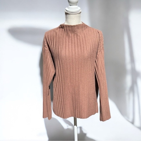 🌻Revolve Bailey 44 Light Brown Ribbed Textured Long Sleeve Shirt Size Medium - Picture 1 of 8